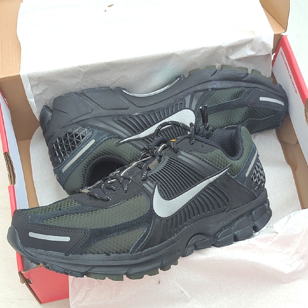 Nike Zoom Vomero 5 - Black Sequoia - HV2527-001